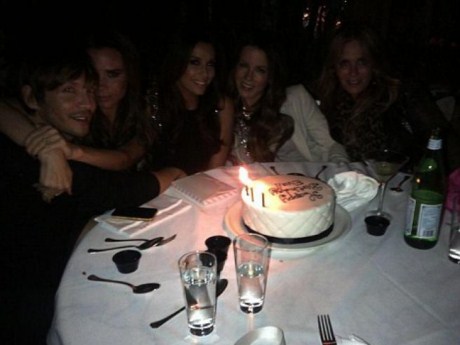 Виктория Бекхэм вовсю изменяет своему мужу