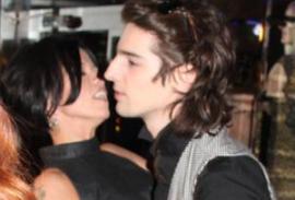 260504002fc52f21d7cbdbcbb3fc4bd6