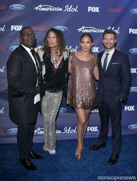 Джей Ло показала пухлые ножки на вечеринке «American Idol»