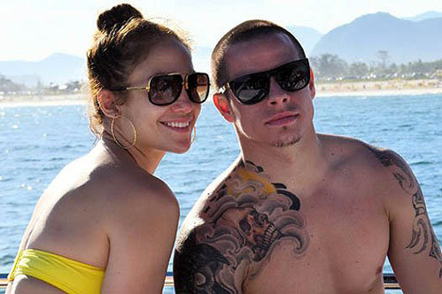 Дженнифер Лопес показала тело без фотошопа! А есть ли разница?