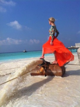 Ведущая Ольга Фреймут обнажилась на Мальдивах