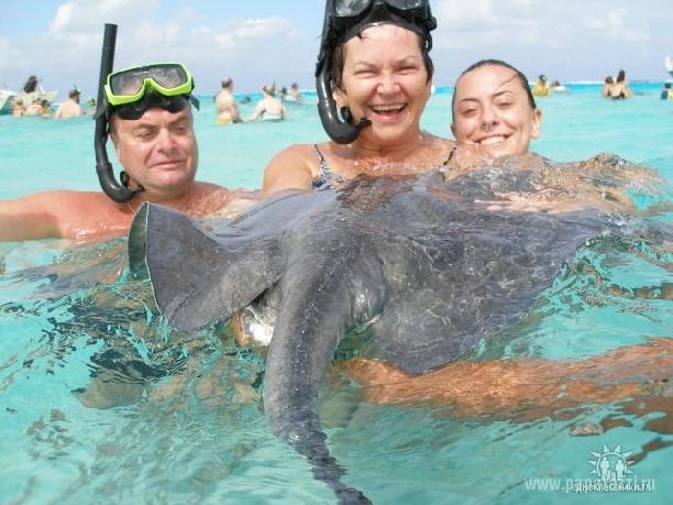 Личные фото Жанны Фриске снова попали в сеть: певицу без макияжа застали врасплох!