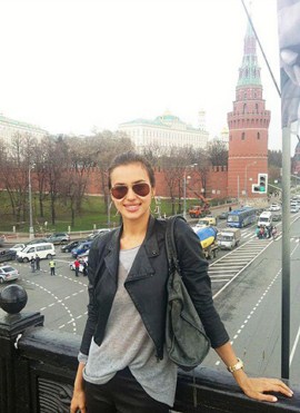 Ирина Шейк прилетела в Москву