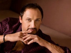 Стас Михайлов вывел в свет свою беременную жену