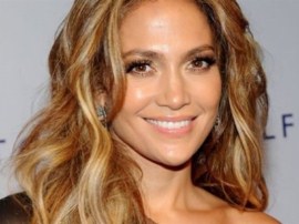 Певица Дженифер Лопес опозорилась из-за платья