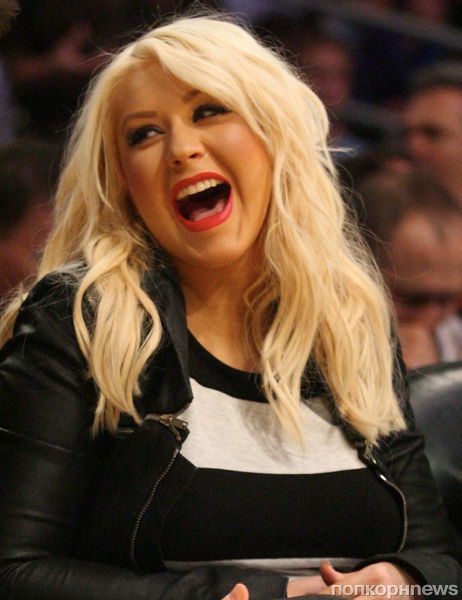 Кристина Агилера преобразилась: снова шикарная красотка!