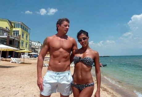 Санта Димопулос уже обзавелась мужем