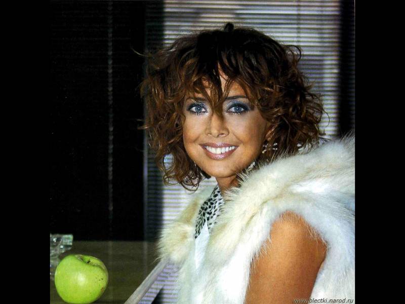 У Жанны Фриске роман с 83-летним дедулей!