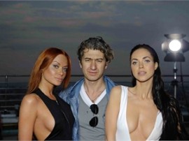 Девушки из группы «Неангелы» решили обнажиться