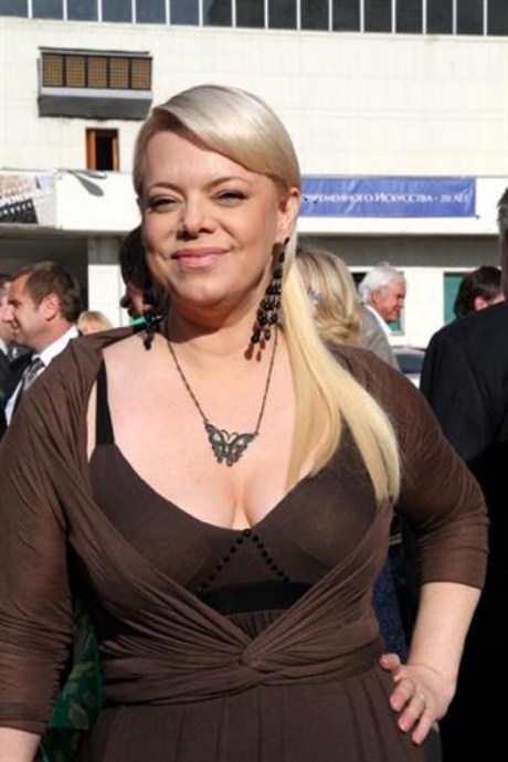Яна Поплавская после развода страшно разжирела