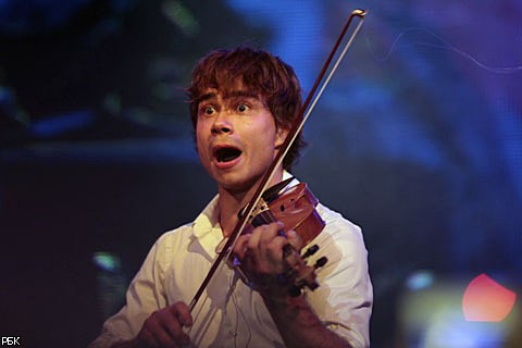 Евровидение – 2012 официально открыто: эксклюзивный фоторепортаж с места событий!