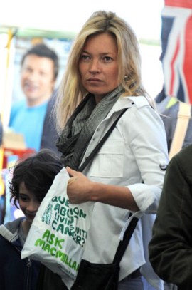 Лохматую Кейт Мосс обвинили во всех грехах