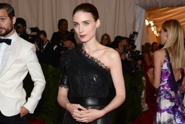 2012-Met-Gala-Red-Carpet-Arrivals-18-435x580