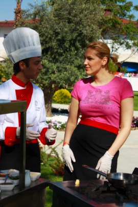 Яна Клочкова наповал сразила турок своими способностями