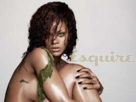 Рианна без белья