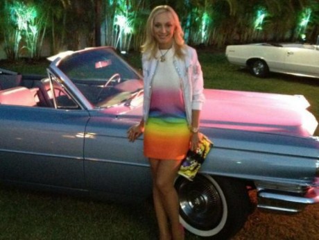 Недавно родившая Кристина Орбакайте вновь превратилась в стройную красотку