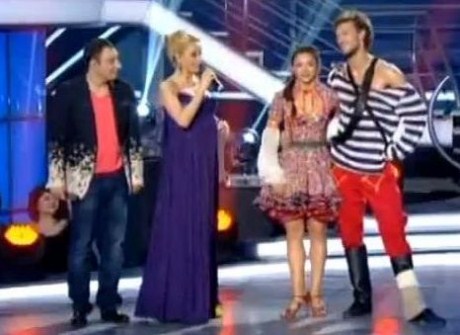 Телеведущая Лилия Ребрик показала очаровательный беременный животик 