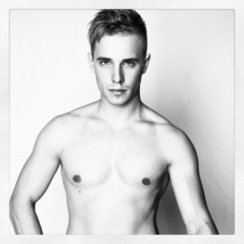 Вадим Олейник шокировал своими обнаженными фото