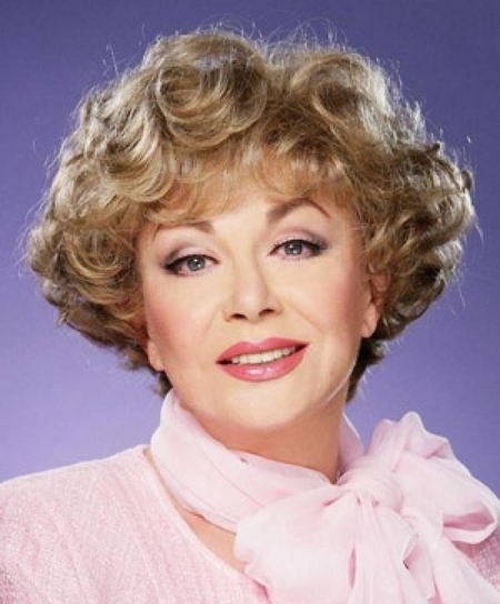 Эдита Пьеха унизила Аллу Пугачеву в глазах СМИ!