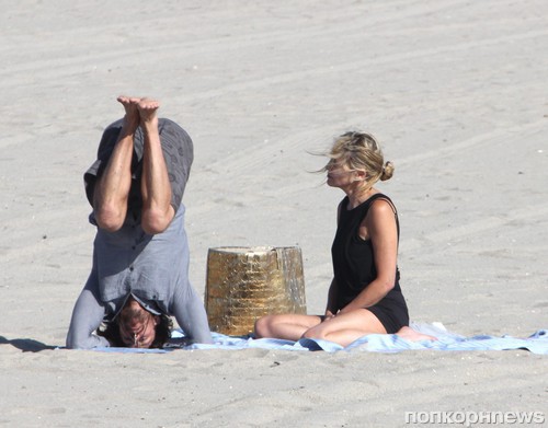 «Старушка» Шэрон Стоун устроила «брачные игры» с юным бойфрендом прямо на пляже: есть еще порох!