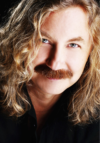 Игоря Николаева застукали за изменой молодой жене!