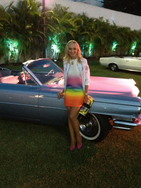 Родившая троих детей Кристина Орбакайте надела супер смелое мини!