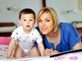 Отец ребенка Яны Клочковой снова очень грубо ее отшил