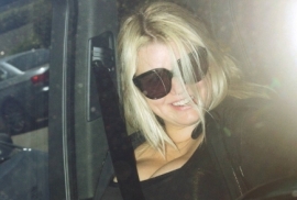 Jessica-Simpson-Heads-to-the-Gym--2-435x580