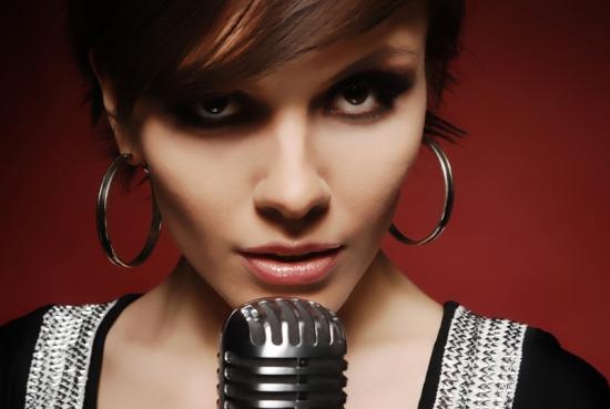 Эрика принесла Украине победу на российской Фабрике звезд!