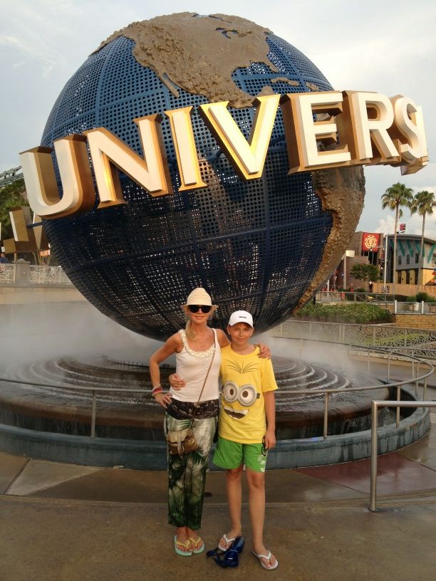 Кристина Орбакайте бросила двухмесячную дочь ради гулянки в мужской компании!