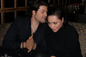 Экс-супруга Пономарева родит малыша молодому любовнику!