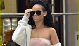 rihanna-sheer-pink-top-08