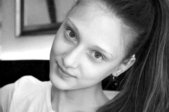 Новая девушка Владимира Кличко в шикарной фотосессии на крышах Парижа!