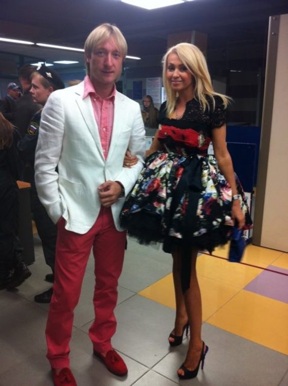 Яна Рудковская удивила огромной грудью! Откуда такое богатство?