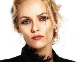 Внешность Ванессы Паради после расставания с Джони Депом шокировала поклонников