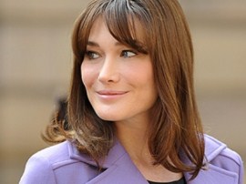 Карла Бруни вновь ждет ребенка