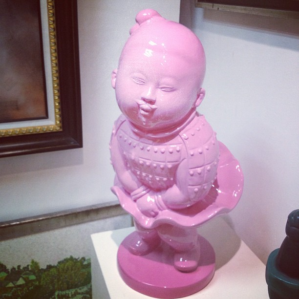 Джессика Альба весело проводит время в Шанхае: фото из личного архива актрисы!