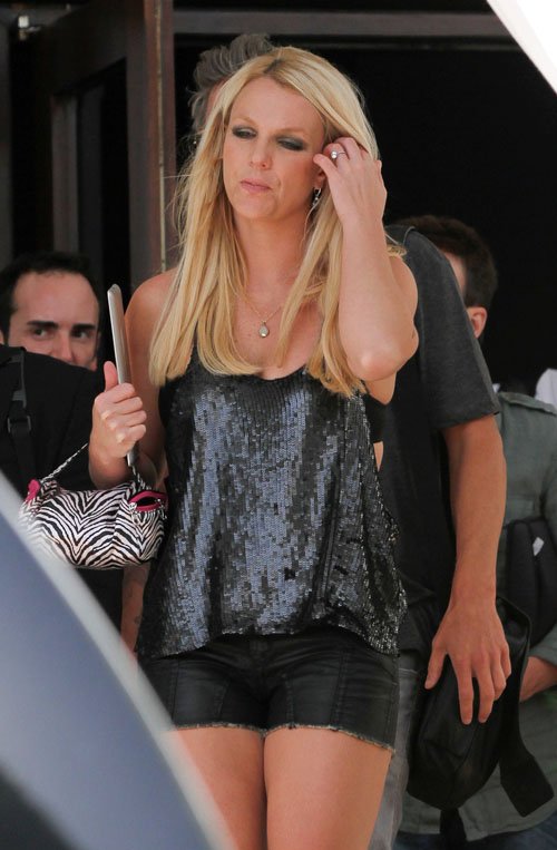 Бритни Спирс поразила безвкусным нарядом! 