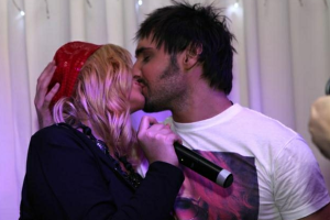 Самые зрелищные звездные поцелуи: Ани Лорак, Ирина Билык, Максим Чмерковский и др.