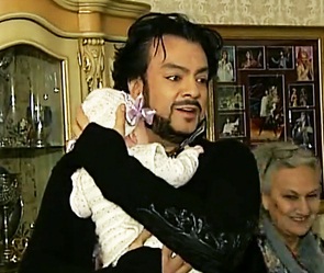 Филипп Киркоров претендует на пособие по уходу за ребенком!