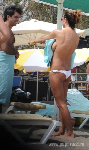 Самая горячая девушка «Comedy woman» Екатерина Варнава сняла все на турецком пляже!