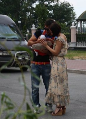 Главная сенсация дня – Виталий Козловский показал дочь!