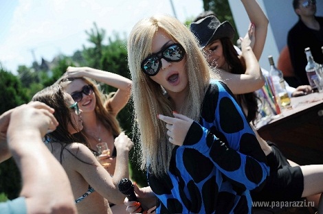 Ирина Билык снова похудела! Новый образ певицы сбивает с толку!