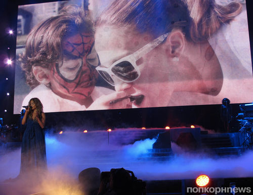 Трогательные семейные фото Джей Ло стали достоянием общественности!