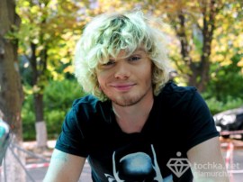 И Александр Кривошапко тоже беременный