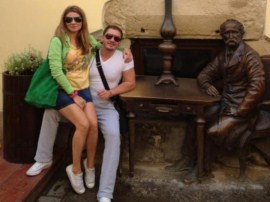 Жанна Бадоева таки бросила мужа