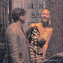 Добропорядочного семьянина Григория Лепса застукали с юной любовницей!