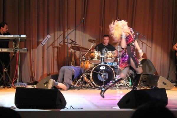 Кристина Орбакайте стала посмешищем на собственном концерте!