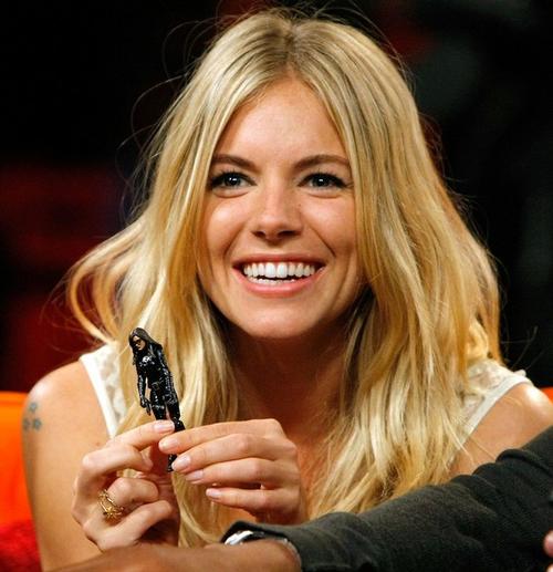sienna miller_beremenaya