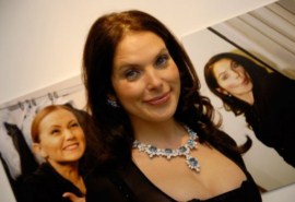 Бывшая модель Влада Прокаева издевается над коллективом Киево-Печерской лавры